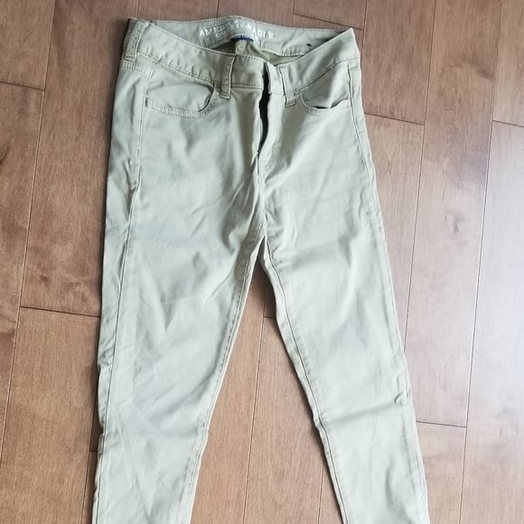 American Eagle Khaki jeggings - Picture 2 of 3